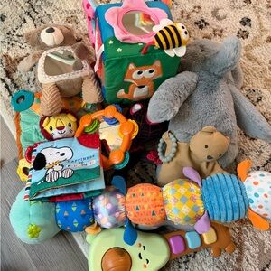 Cloud Island Multicolor Plush and Activity Toy Set